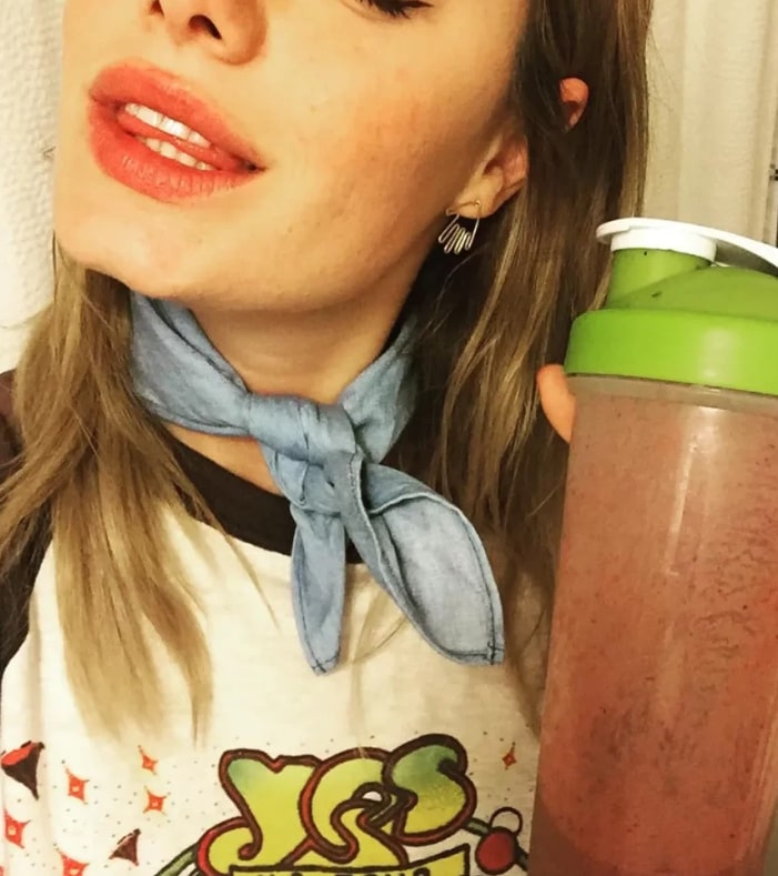 Image of Camille Rowe and her smoothie diet